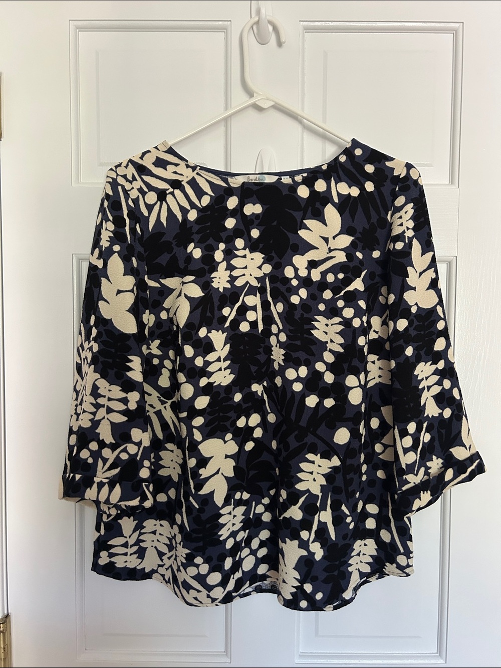 Boden Navy and Cream Botanical-Print Tunic Top